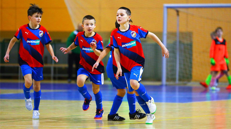 Přípravka U11 vyhrála domácí turnaj, třináctka se skvěle předvedla v Německu