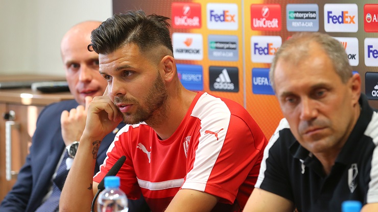 Budeme chtít hrát útočný fotbal a bojovat za naše fanoušky, říká Michal Ďuriš