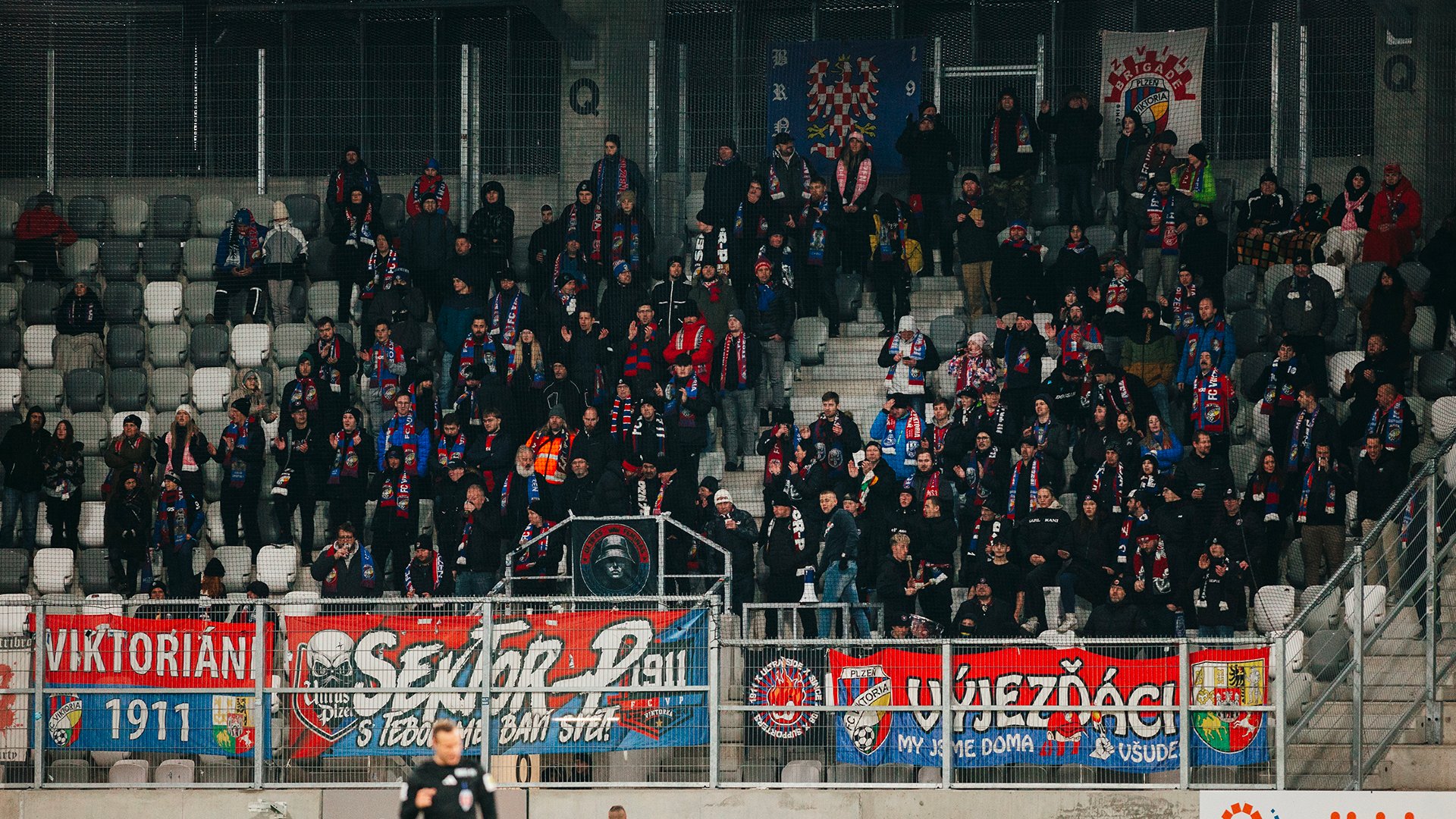 Informace pro fanou�ky p�ed v�jezdem do Hradce Kr�lov�