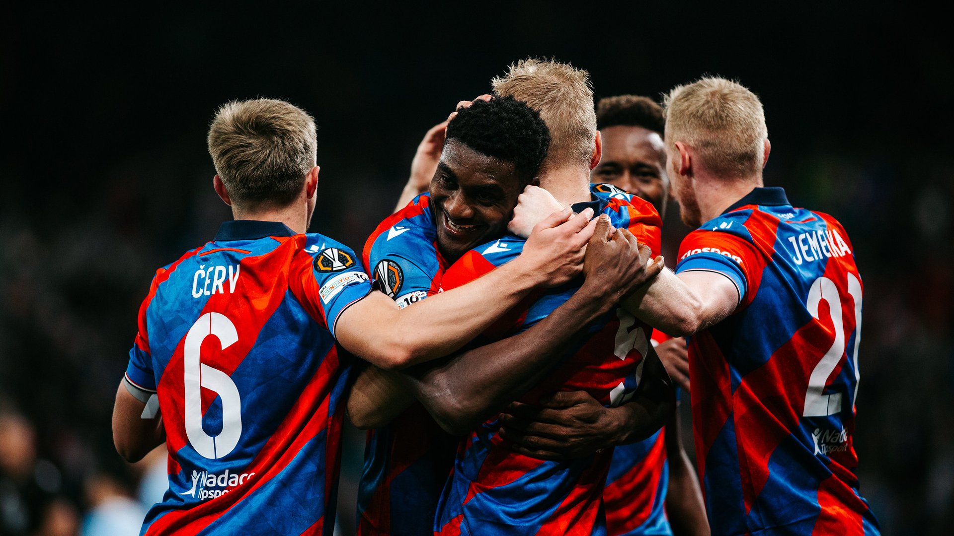 Nabit veer v Doosan Aren! Informace pro fanouky k zpasu s Fenerbahe