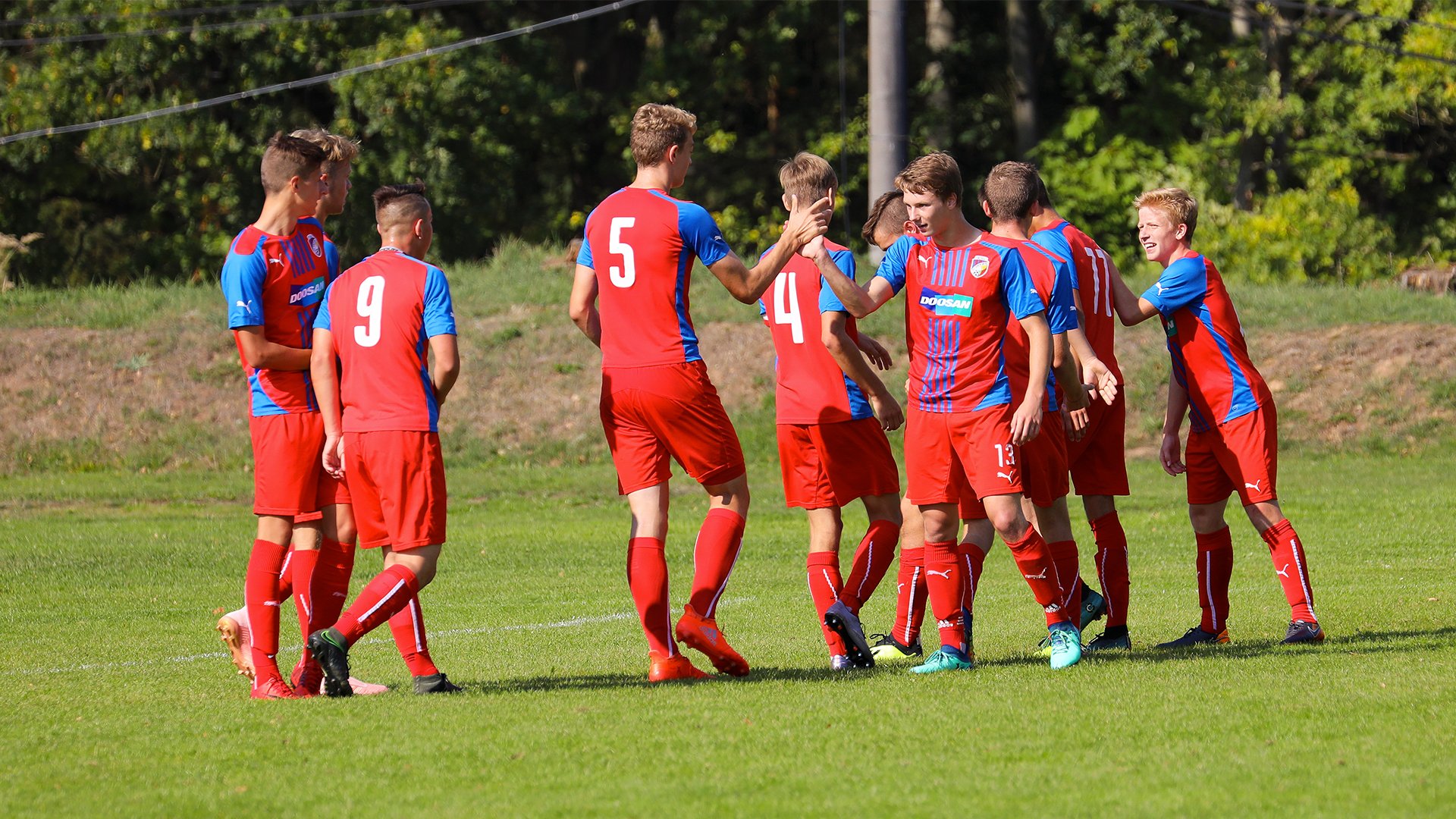 Juniorka v pondělí hostí Teplice, doma hrají také žáci a dorostenky