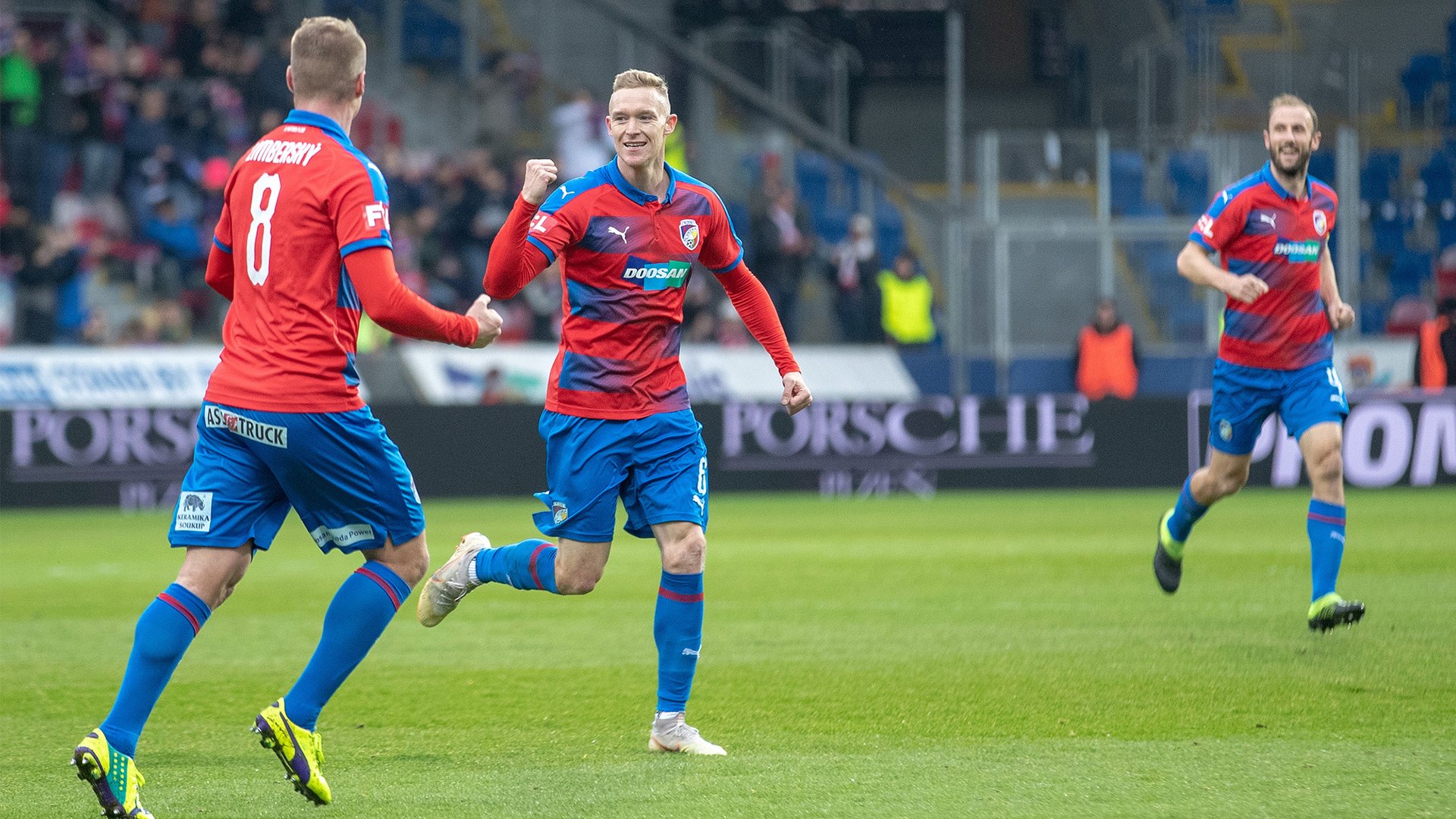 Váš hlas v hledišti, naše síla na hřišti! Vstupenky na Bohemians jsou v prodeji