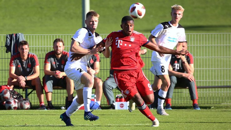 Skvělé vítězství! Tým složený z juniorky a dorostu U19 uspěl na Bayernu