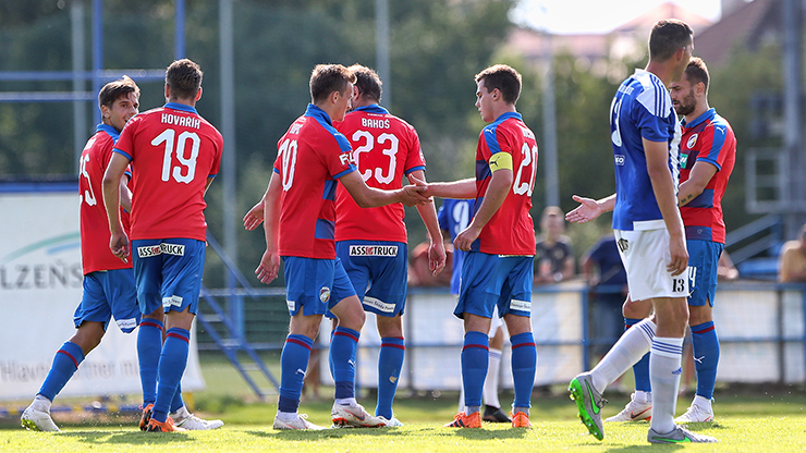 Viktoria v přátelském utkání nastřílela Domažlicím deset branek