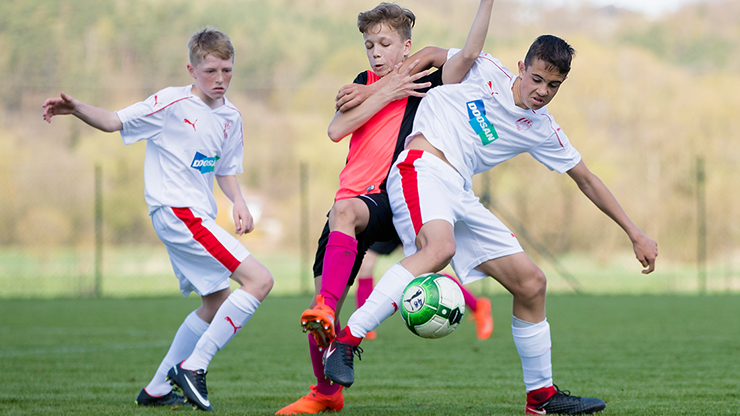 Patnáctka zdolala Liberec, mladší žáci slavili v Praze. Dvanáctka hrála turnaj